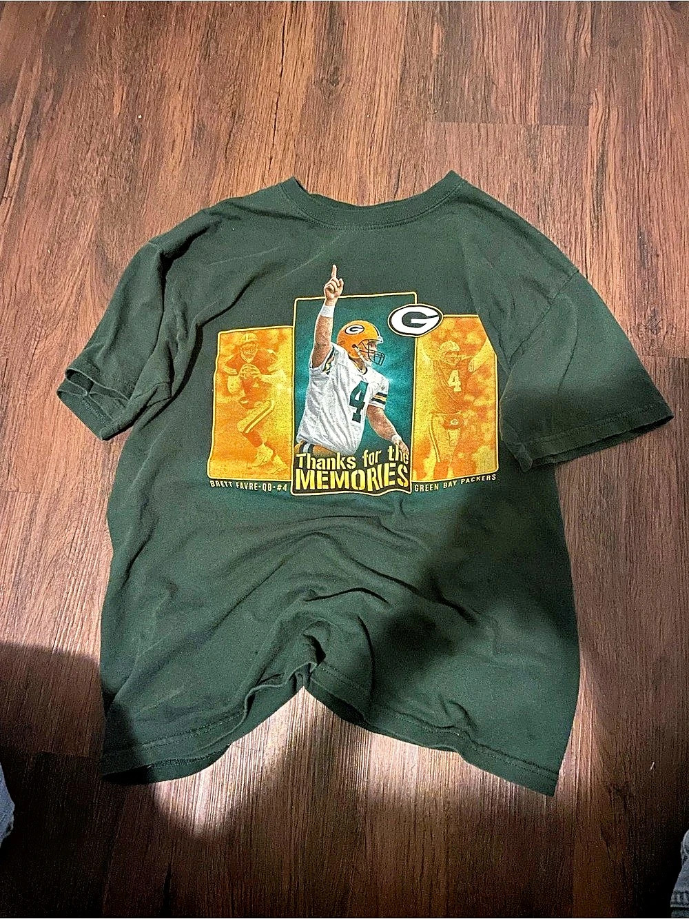 Gildan Brett Favre Green Bay Packers Thanks for the Memories T-Shirt Tee